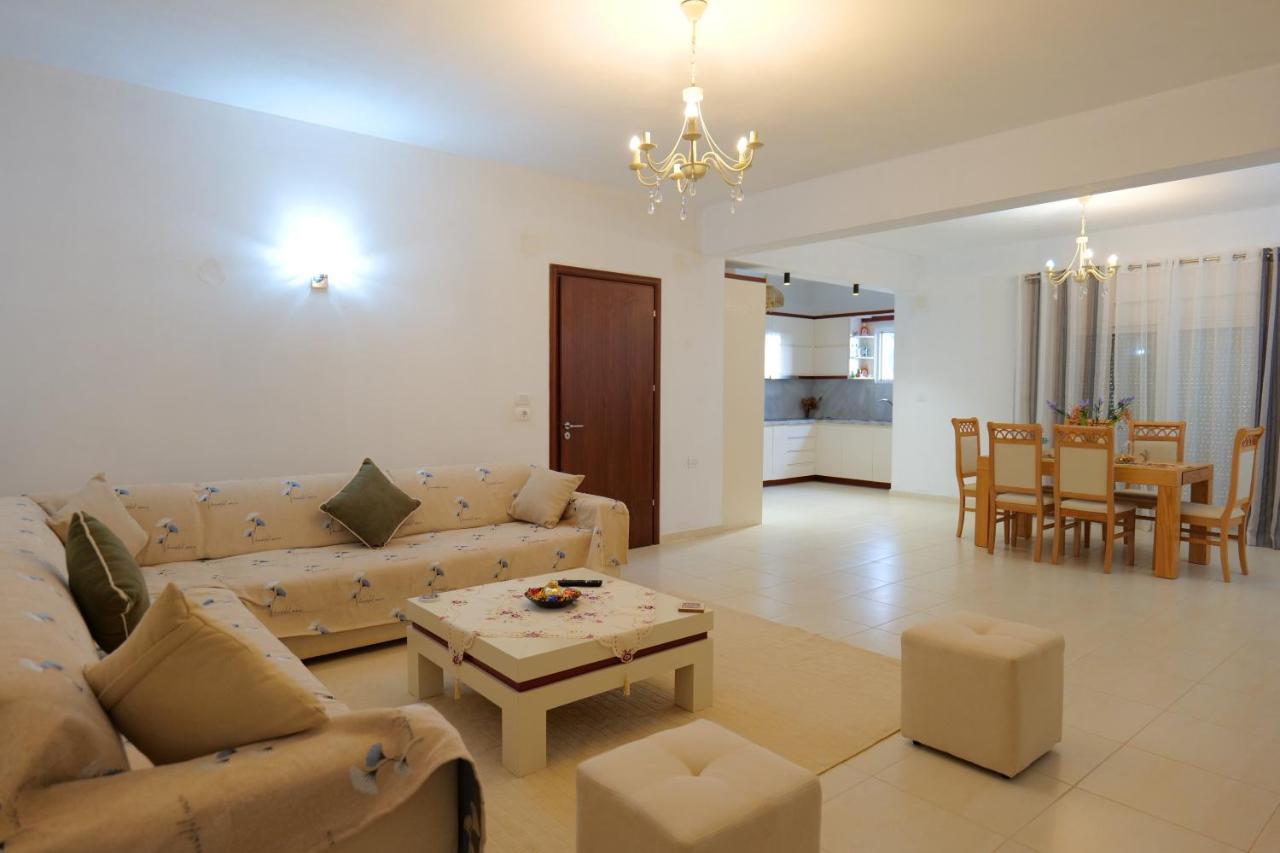 Pink Holiday Sarande Ngoại thất bức ảnh