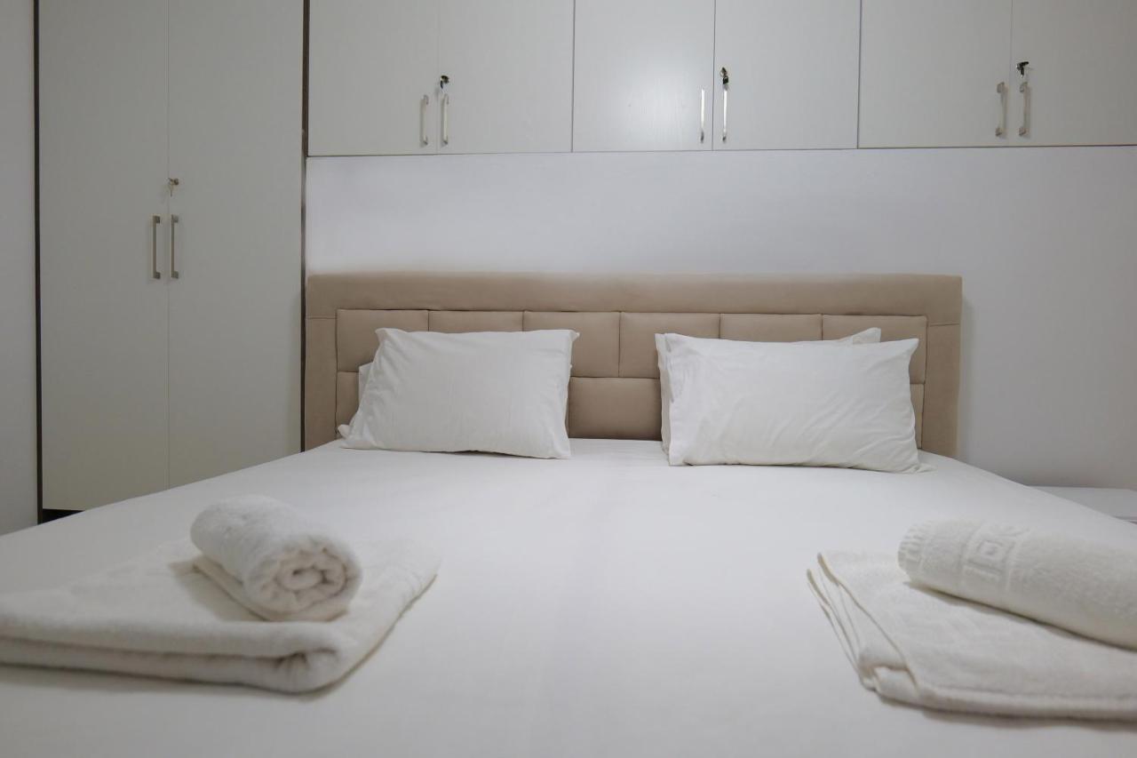 Pink Holiday Sarande Ngoại thất bức ảnh