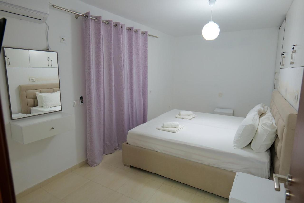 Pink Holiday Sarande Ngoại thất bức ảnh
