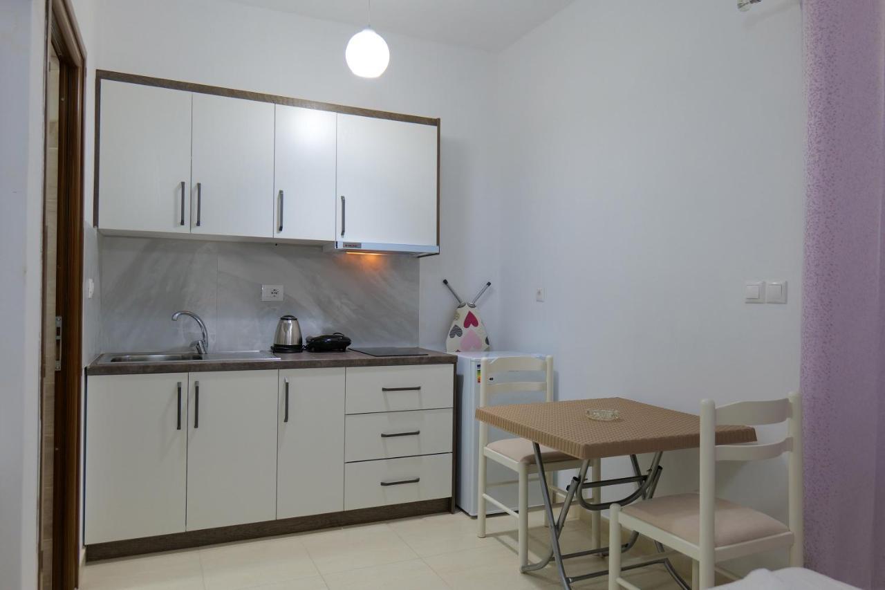 Pink Holiday Sarande Ngoại thất bức ảnh