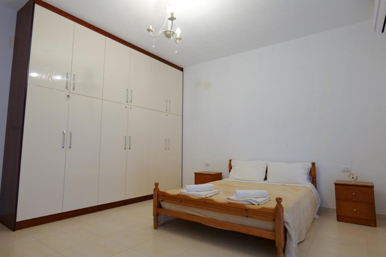 Pink Holiday Sarande Ngoại thất bức ảnh