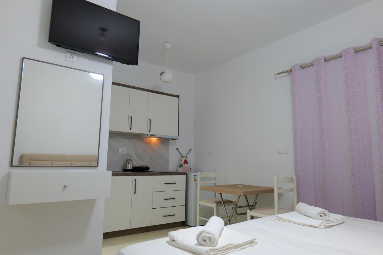 Pink Holiday Sarande Ngoại thất bức ảnh